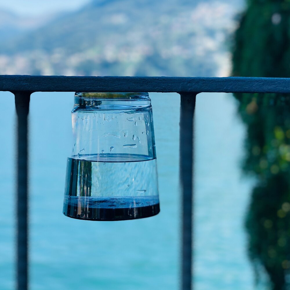 Magnetisk glass - Drikkeglass m/lokk 25 cl. flerfarget 6 stk