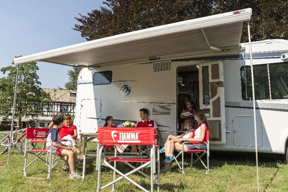 F70 Markise Hvit kassett 450 Royal Grey